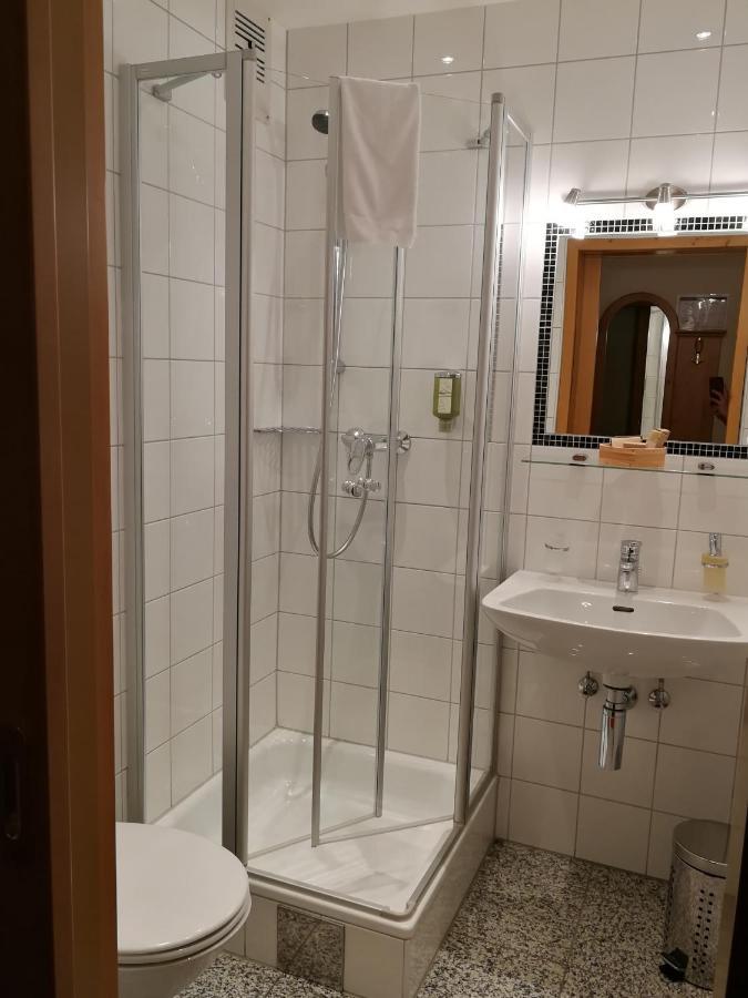 Die Linde Höchst Extérieur photo