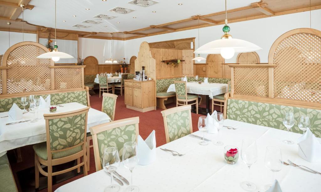 Die Linde Höchst Extérieur photo